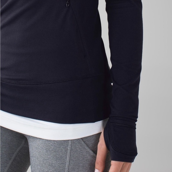 Lululemon Think Fast Pullover Shirt in Black Parallel Stripe Black White Size 4 - Picture 16 of 16